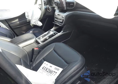 2021 Ford Explorer Xlt z USA, uszkodzony, nr VIN 1FMSK8DH1MGC36120